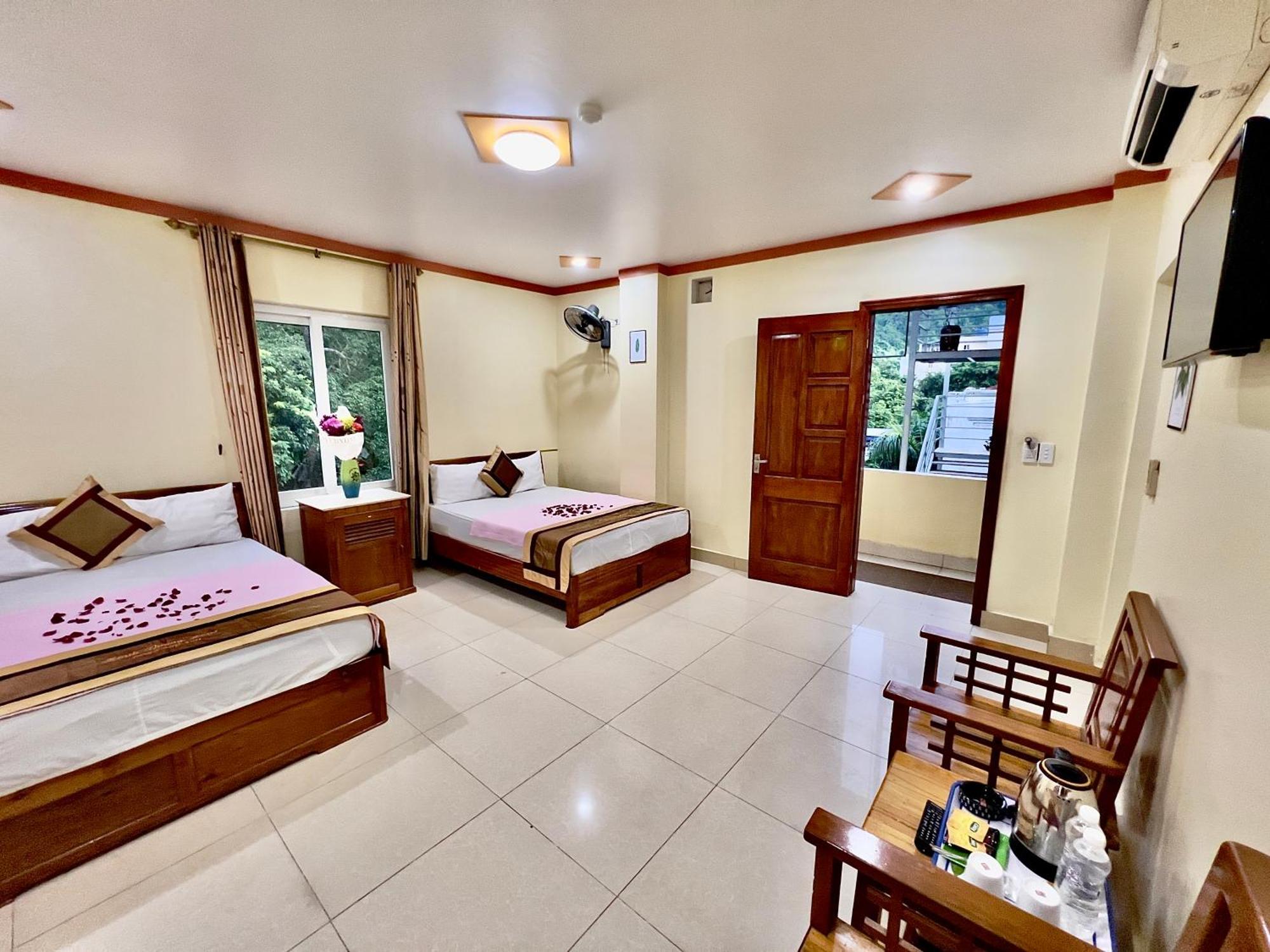 Manh Vuong Hotel Catba Dong Khe Sau 외부 사진