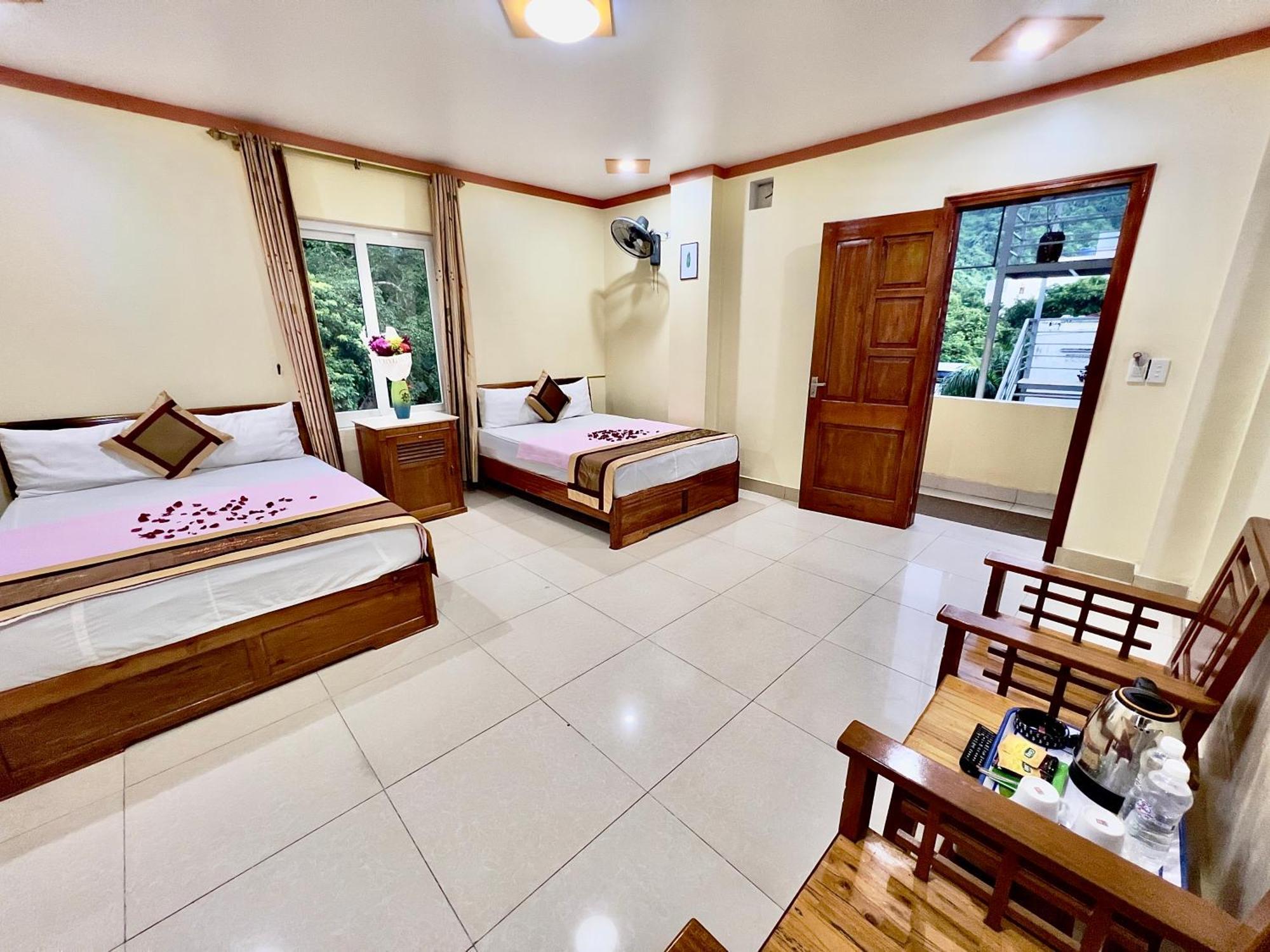 Manh Vuong Hotel Catba Dong Khe Sau 외부 사진