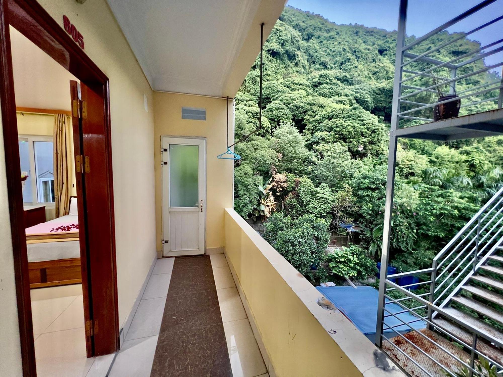 Manh Vuong Hotel Catba Dong Khe Sau 외부 사진